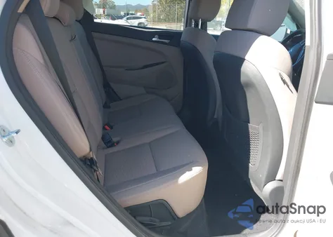 2021 Hyundai Tucson Value z USA, uszkodzony, nr VIN KM8J3CA49MU289260